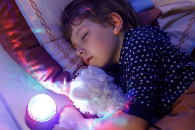 7 conseils pour aider à contrôler l'énurésie nocturne (pipi au lit) des  enfants - Bouge Petit - Centre de développement physique pour bébés et  jeunes enfants